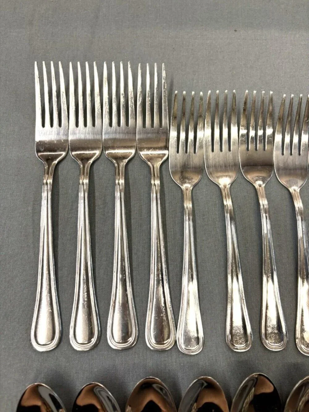 Oneida tress flatware